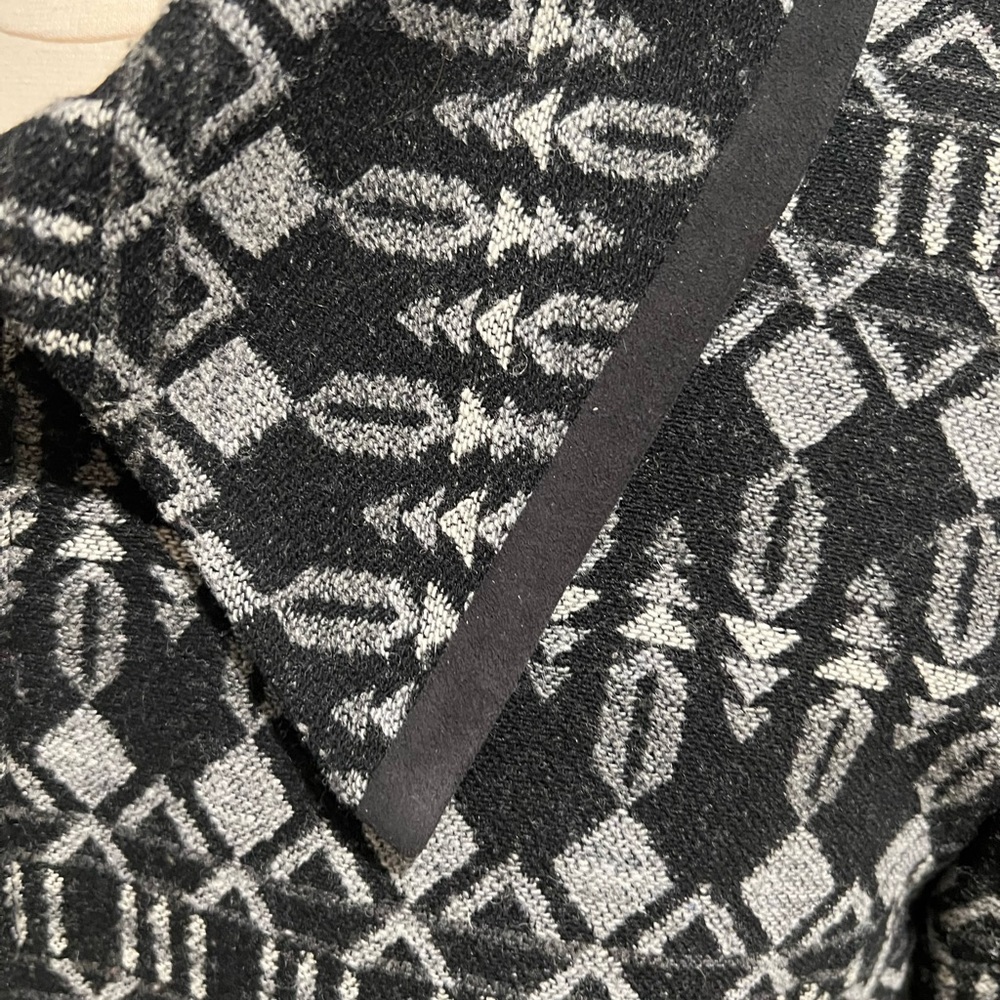Pendleton wool zip front jacket. - Picture 4 of 8